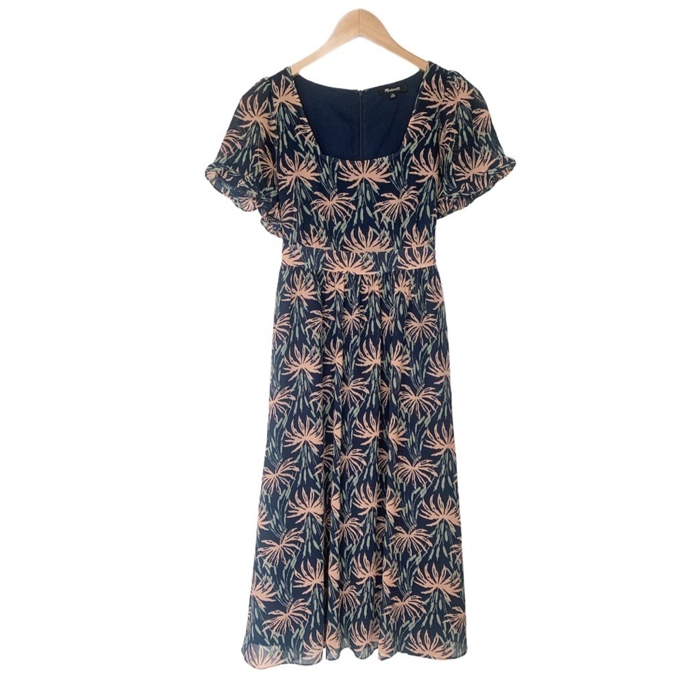 Madewell Ruffle-Sleeve Midi Dress in Oasis Palms - Picture 5 of 11